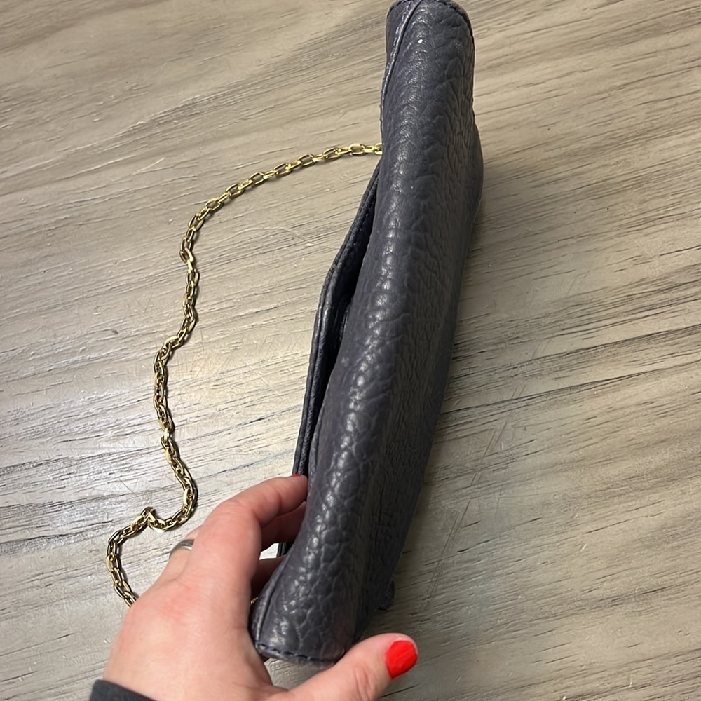 ANTONIO MELANI LEATHER GRAY ENVELOPE CLUTCH WITH GOLD CHAIN - Picture 9 of 14